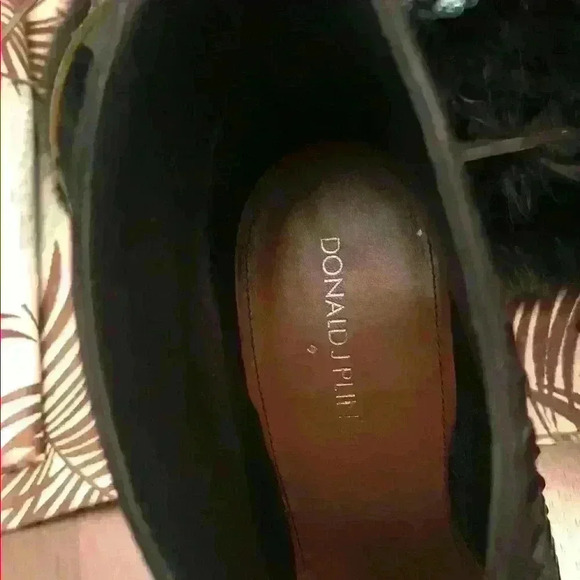 NWOT Donald Pliner Black Sequined Boots size 8 - Picture 7 of 9